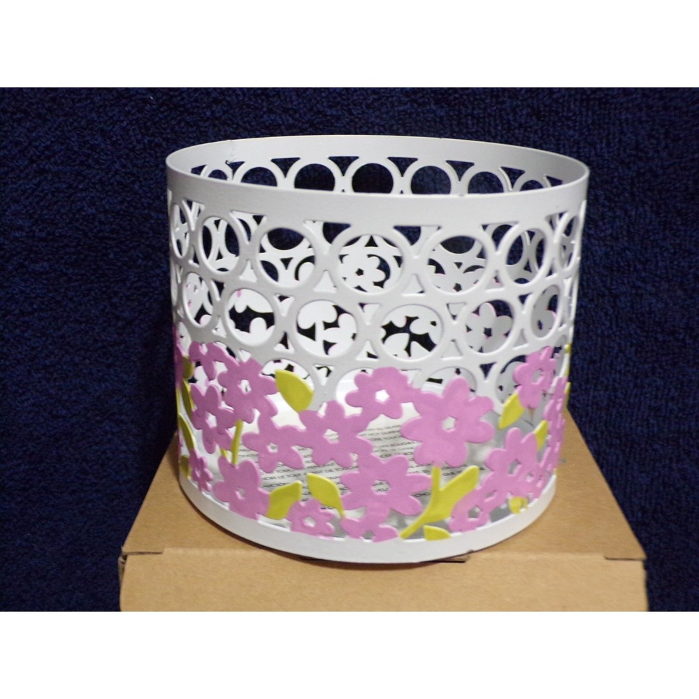 Avon 3D Floral Metal Candle Sleeve White Pink For 3-Wick/Pillar 4" Rd x 3.5"High